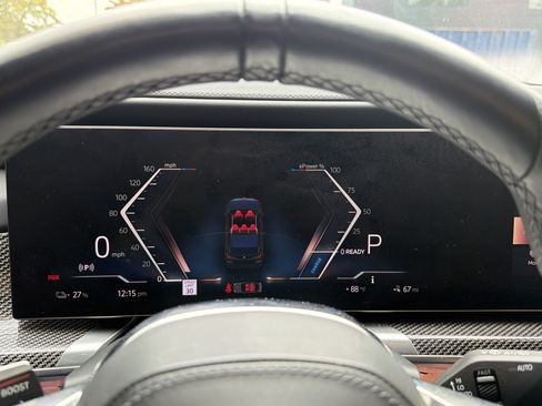 Used 2023 BMW i7 xDrive60 AWD/4WD image 17