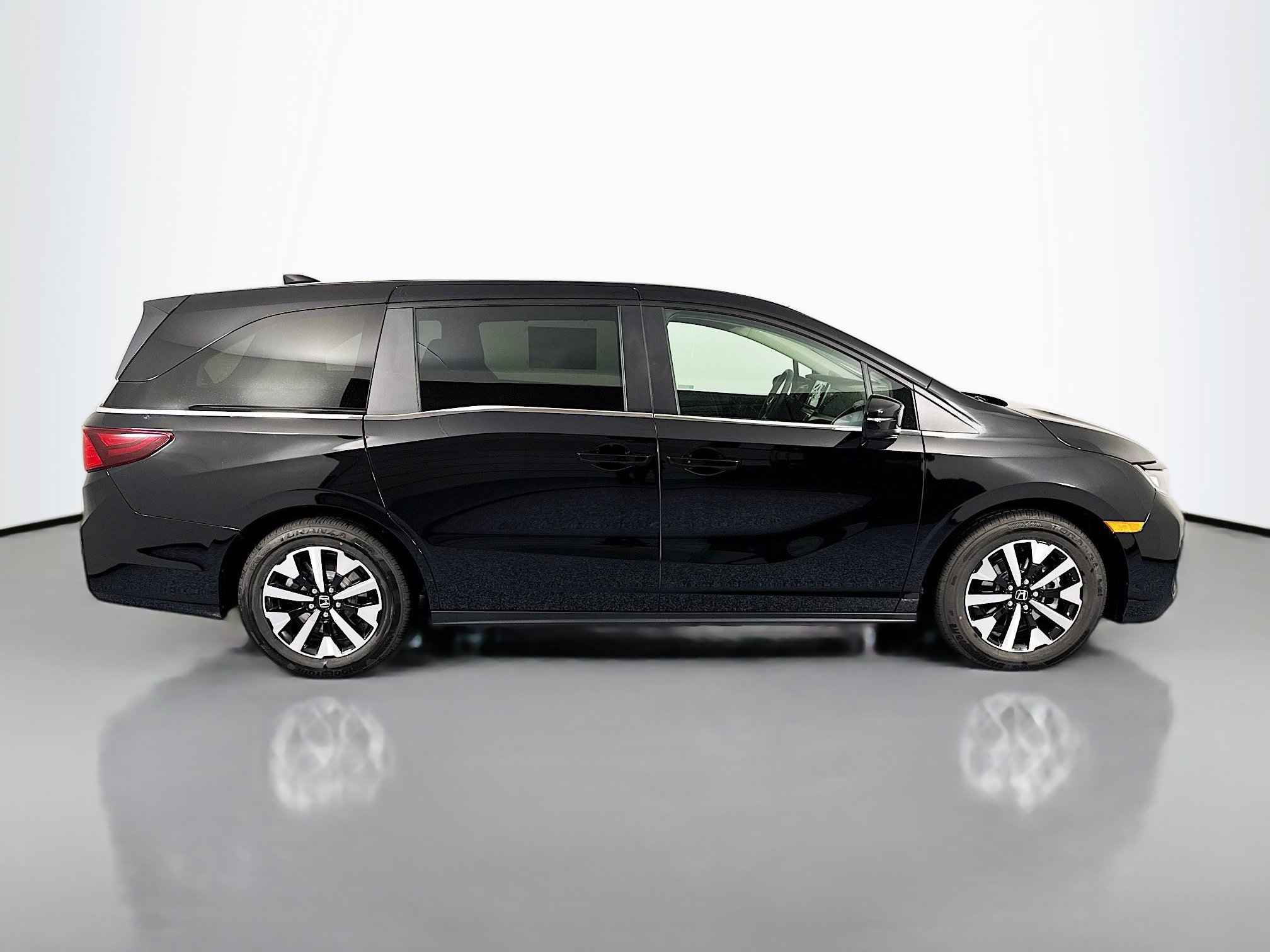 New 2026 Honda Odyssey EX-L image 4