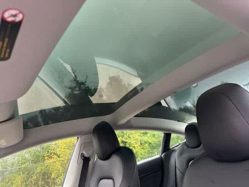Used 2023 Tesla Model 3 Standard Range RWD image 5