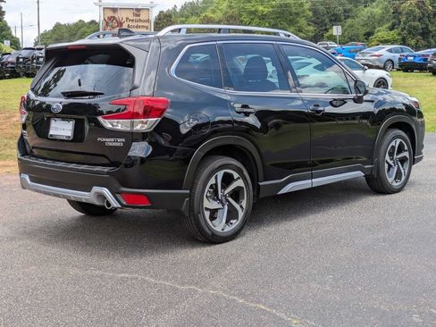 Used 2024 Subaru Forester Touring w/ Convenience Package AWD/4WD image 6