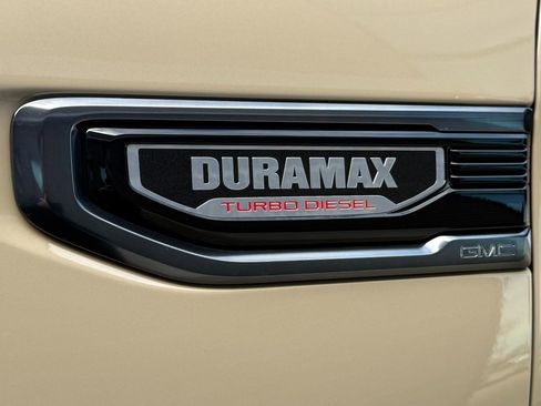 Used 2023 GMC Sierra 1500 AT4 w/ AT4 Premium Package image 8