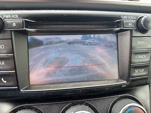 Used 2016 Toyota RAV4 LE image 20