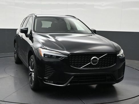 Used 2024 Volvo XC60 B5 Plus AWD/4WD image 8