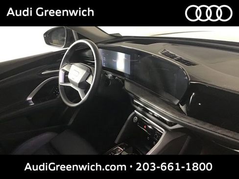 Used 2025 Audi Q5 Premium Plus w/ Premium Plus AWD/4WD image 24