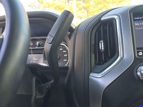 Used 2023 GMC Sierra 2500 SLE w/ SLE Value Package; image 24