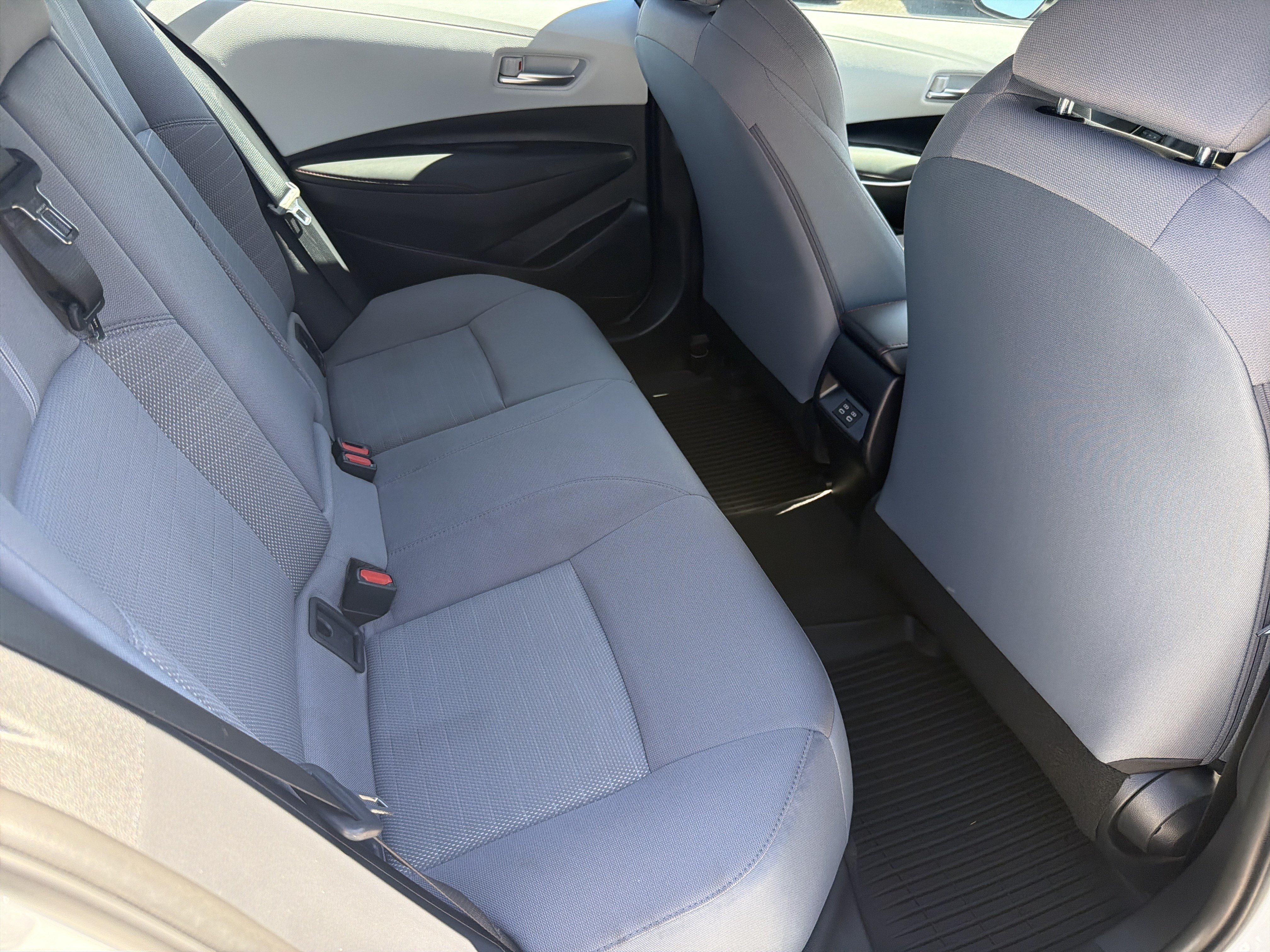 Certified 2025 Toyota Corolla SE FWD image 26