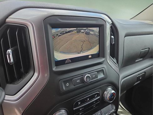 Used 2020 GMC Sierra 1500 4x4 Crew Cab w/ Sierra Value Package image 8