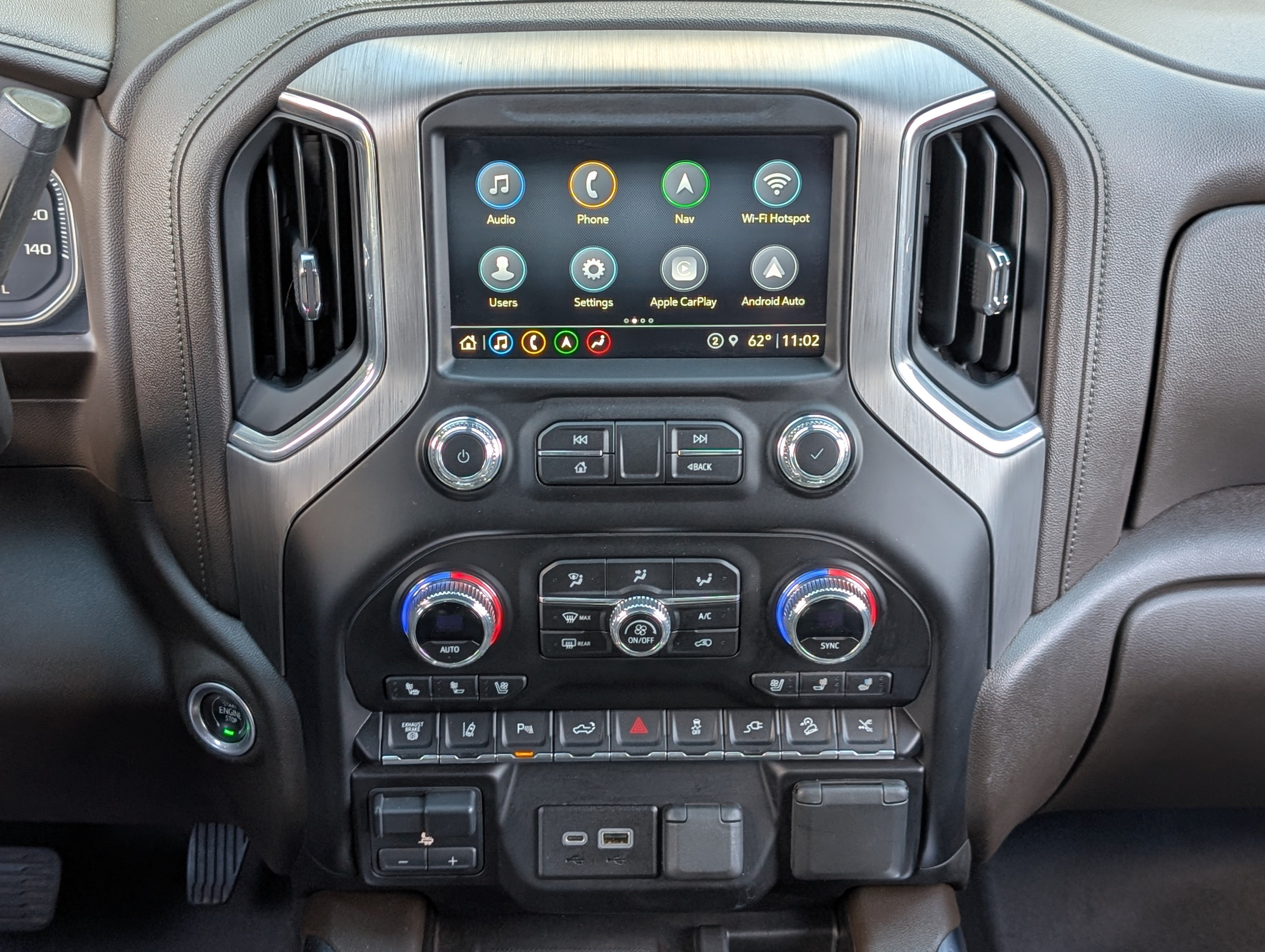 Used 2023 GMC Sierra 2500 Denali w/ Denali Ultimate Package AWD/4WD image 26
