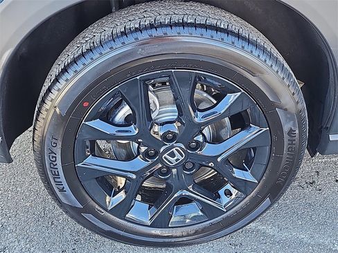 Certified 2024 Honda HR-V Sport image 9