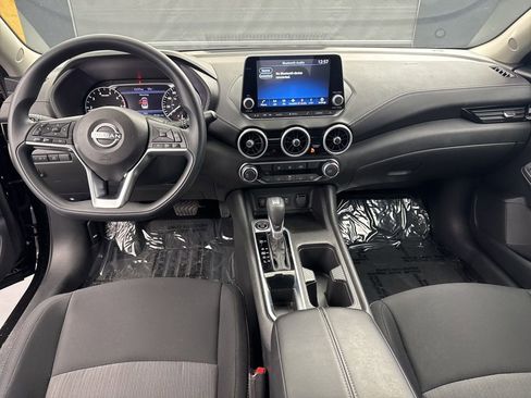 Used 2025 Nissan Sentra SV image 11