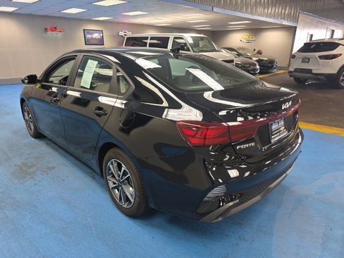 Used 2024 Kia Forte LXS FWD image 8