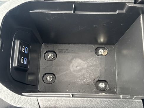 Used 2022 Toyota RAV4 XLE image 29