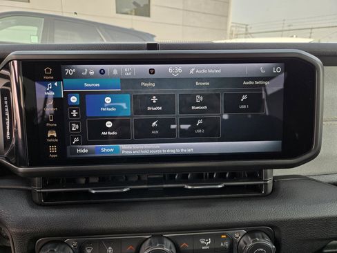 New 2026 Jeep Gladiator Sport image 10