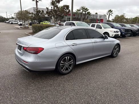 Used 2021 Mercedes-Benz E 350 4MATIC Sedan image 4