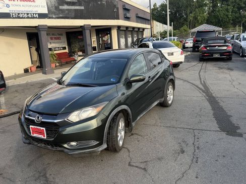 Used 2016 Honda HR-V EX image 12