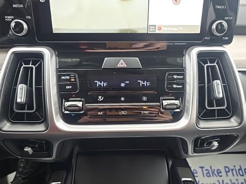 Certified 2023 Kia Sorento S image 16