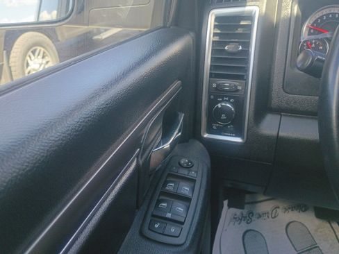 Used 2022 RAM 1500 Classic Warlock AWD/4WD image 18