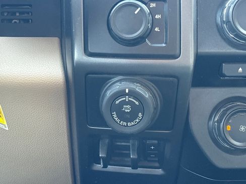 Used 2018 Ford F150 XLT w/ Equipment Group 302A Luxury image 18