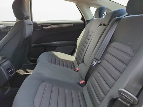 Used 2017 Ford Fusion SE w/ Fusion SE Technology Package FWD image 15