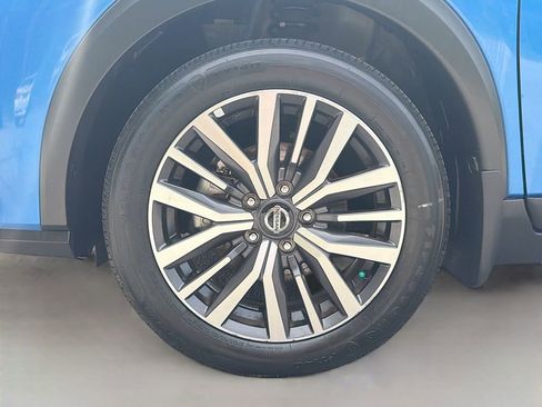 Used 2021 Nissan Kicks SV FWD image 32