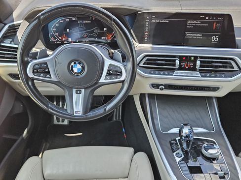 Used 2022 BMW X7 M50i AWD/4WD image 27