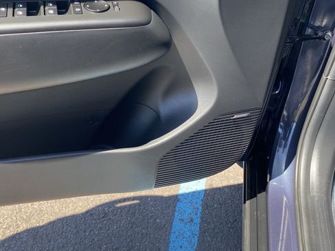 Certified 2025 Hyundai Kona Limited FWD image 19