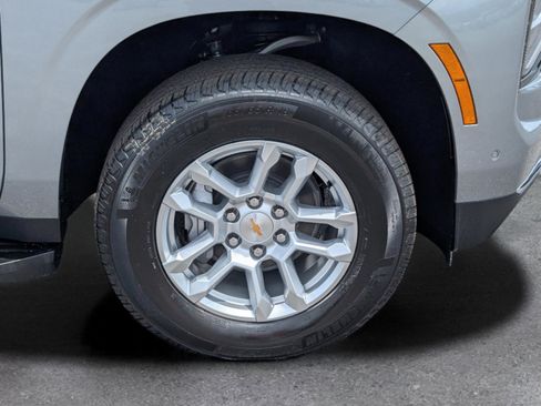 New 2026 Chevrolet Suburban LT w/ Comfort Package RWD image 6