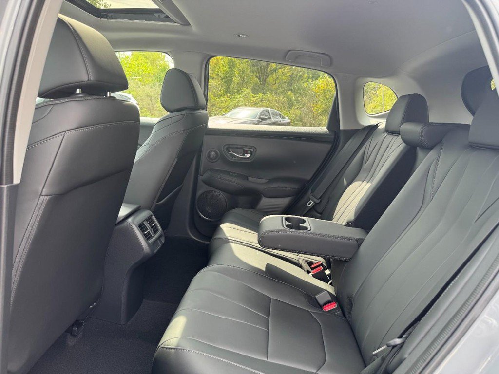 Certified 2025 Acura ADX FWD image 12