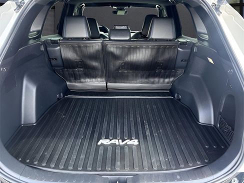 Used 2022 Toyota RAV4 XSE image 6