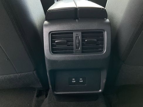 Used 2025 Nissan Rogue SV image 19