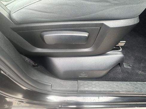 Used 2018 RAM 1500 Express w/ Express Value Package image 38