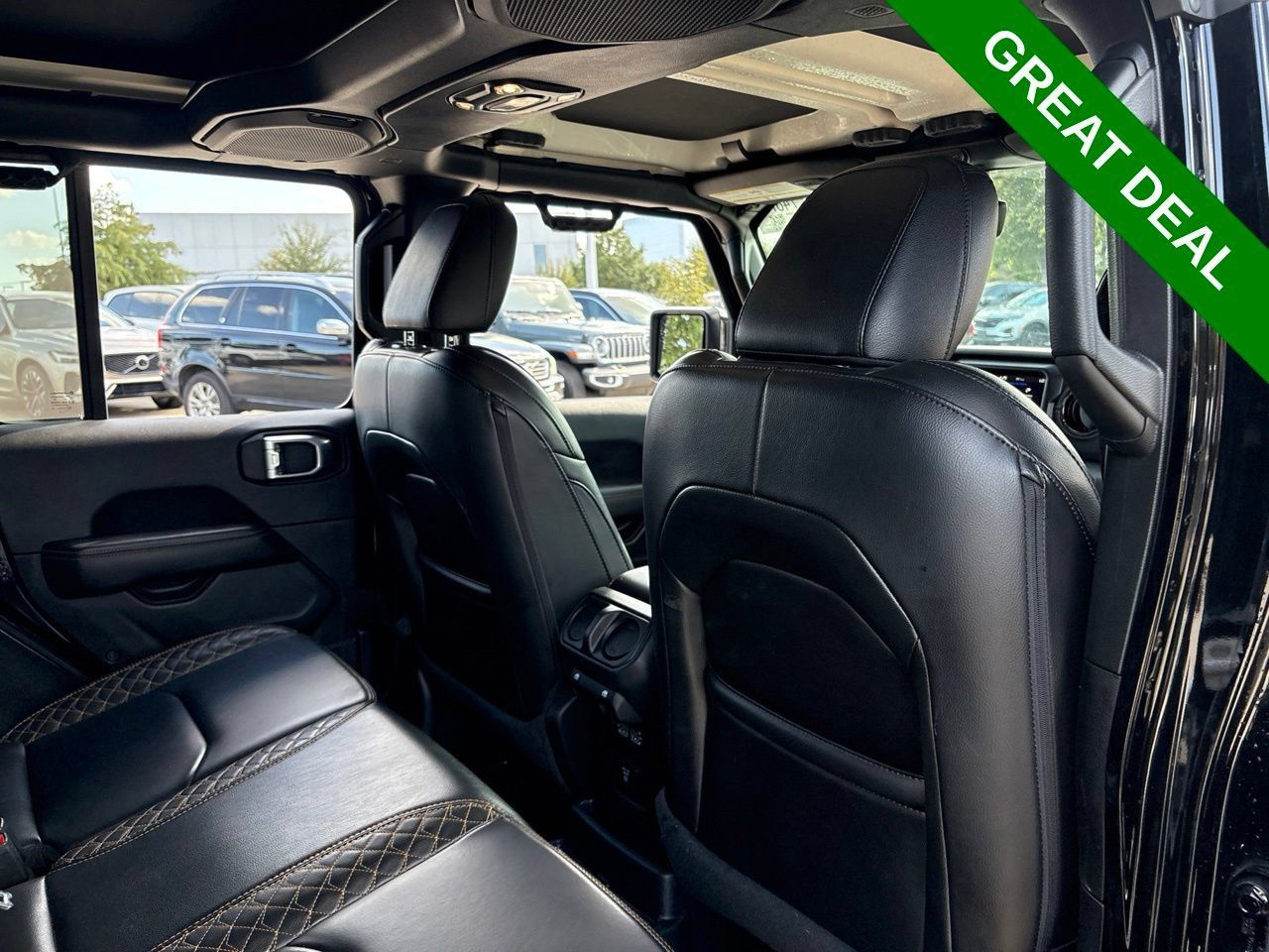 Used 2023 Jeep Wrangler Unlimited Sahara AWD/4WD image 13