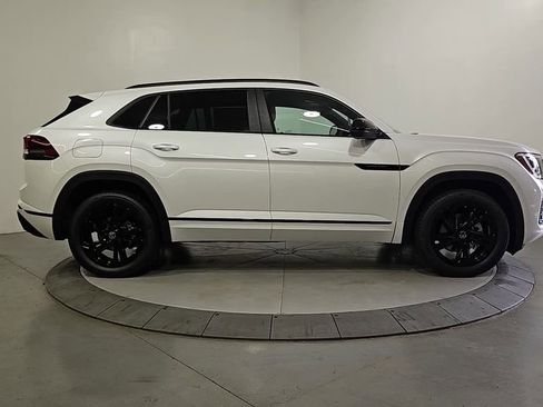 New 2026 Volkswagen Atlas Cross Sport SEL R-Line AWD/4WD image 6