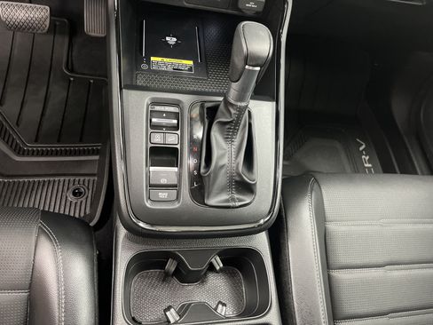 Used 2024 Honda CR-V EX-L image 11