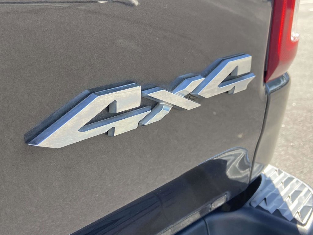 Used 2019 RAM 1500 Big Horn AWD/4WD image 9