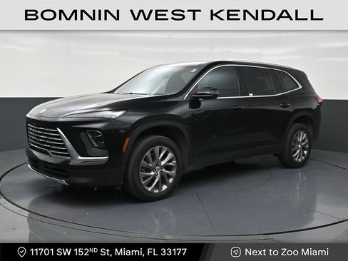 Used 2025 Buick Enclave Preferred w/ Power Package FWD image 1