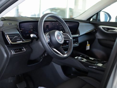 Used 2025 Buick Envision Avenir image 9