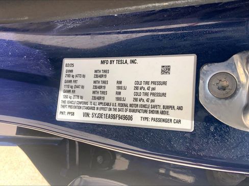 Used 2025 Tesla Model 3 Long Range RWD image 31