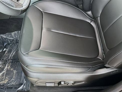 New 2025 Jeep Grand Cherokee Limited image 19