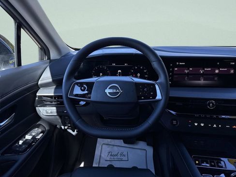 Certified 2025 Nissan Murano SV image 26