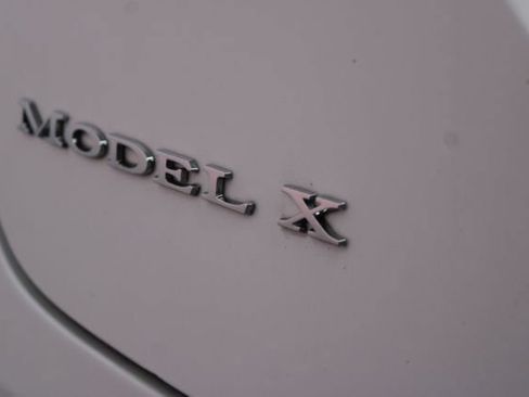 Used 2016 Tesla Model X 90D AWD/4WD image 9