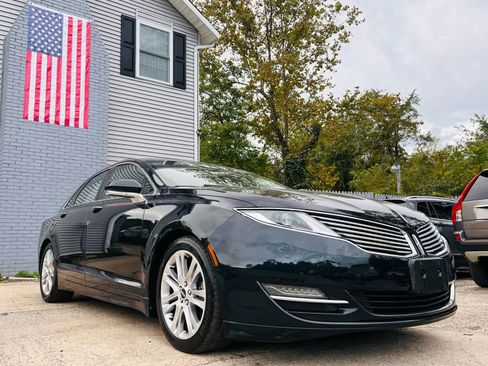 Used 2014 Lincoln MKZ Sedan 4D w/ Equipment Group 102A Reserve image 5