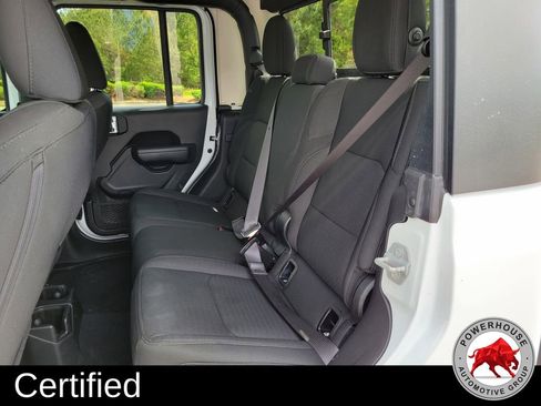 Used 2022 Jeep Gladiator Sport image 16