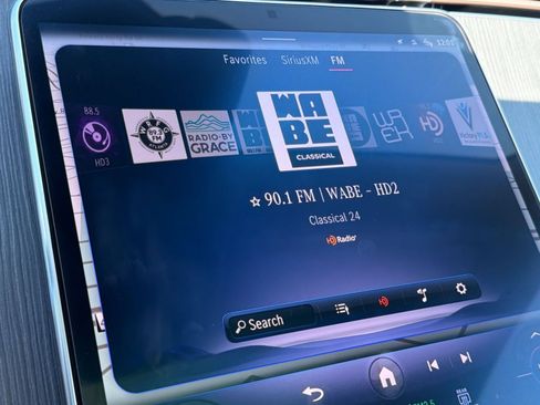 Used 2022 Mercedes-Benz EQS 450+ Sedan image 19