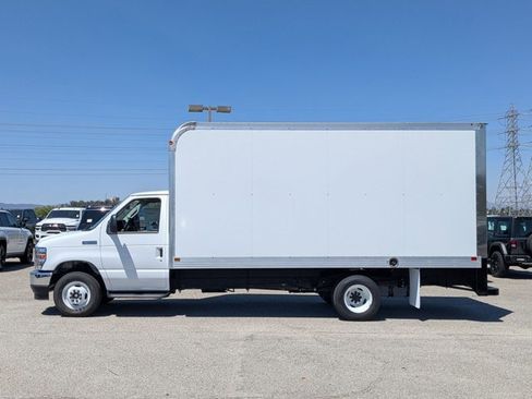 New 2026 Ford E-450 and Econoline 450 Super Duty w/ Power Equipment Group image 5