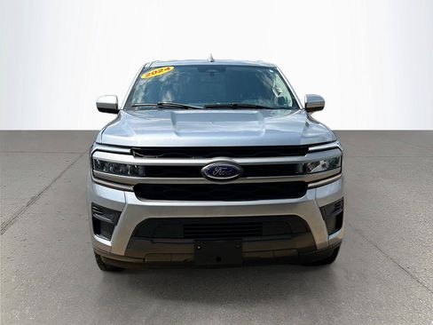 Used 2024 Ford Expedition XLT AWD/4WD image 9