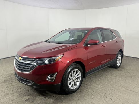 Used 2020 Chevrolet Equinox LT image 3