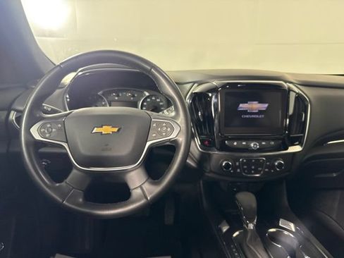 Used 2023 Chevrolet Traverse LT FWD image 26