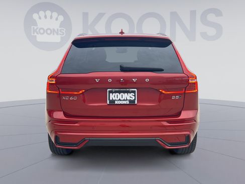 Used 2023 Volvo XC60 B5 Ultimate w/ Climate Package image 5