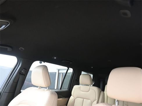 Used 2023 Jeep Grand Cherokee L Limited w/ Luxury Tech Group II image 2